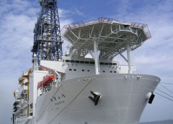 В Японии ученые планируют пробурить земную кору насквозь и добраться до мантии планеты