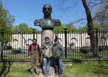 В Николаеве вернули на место вице-адмирала Корнилова
