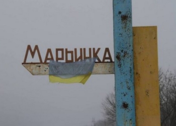 В Марьинке местный житель подорвался на растяжке, получив ранения ног, живота и лица