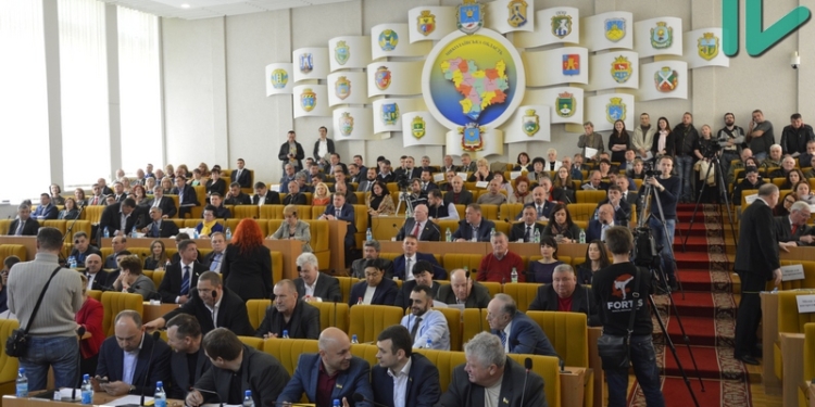 Николаевский облсовет обратился к депутату Скорому, чтобы он добровольно сложил мандат