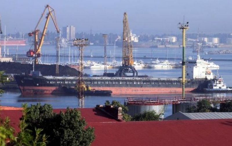 К причалу ПАО НСЗ Океан пришвартовался танкер с нефтепродуктами под флагом России 2