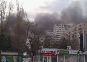 В Одессе возник масштабный пожар на рынке “Северный”