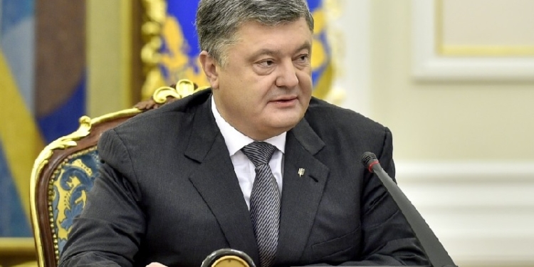 Петр Порошенко: «Мы сделаем все, чтобы поездки в Европу для украинцев стали доступнее и дешевле»