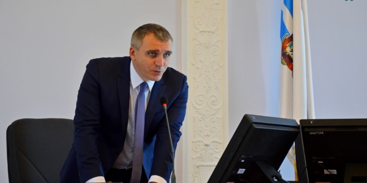 На сессию Николаевского горсовета вынесено всего 4 вопроса. Зато в «разном» – 18 (ТРАНСЛЯЦИЯ)