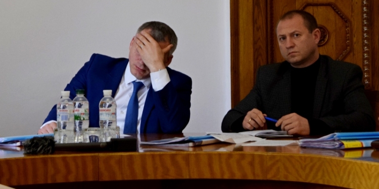 В Николаеве проходит конкурс на начальника горздрава. Общественники восстали против одного из конкурсантов и пререкались с мэром