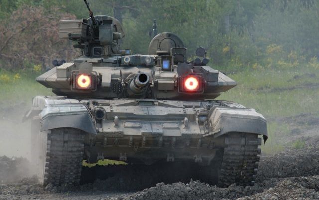 В Україну відправляють 3-й армійський корпус з танками Т-90 та “Буками”. Наскільки це вплине на війну