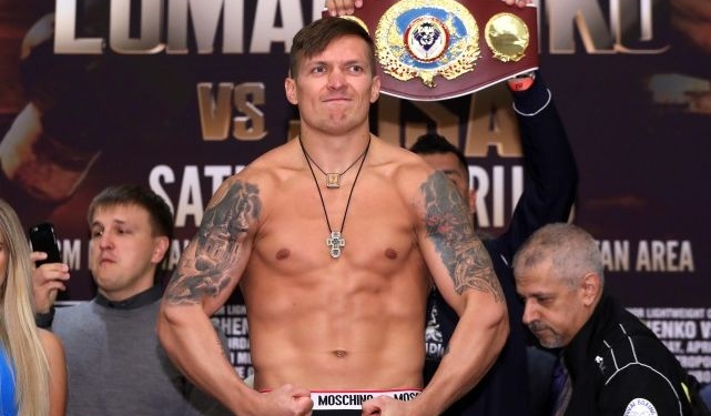 Усик победил Хантера. По очкам