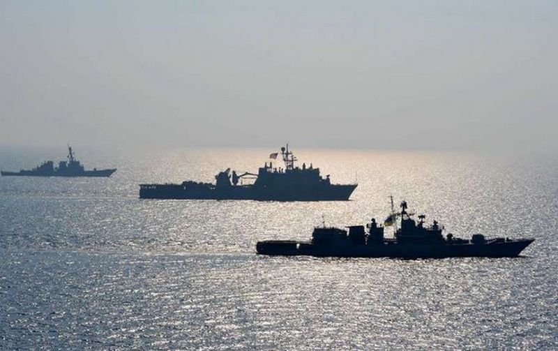 Предупредили. ВМС Украины готовы применить оружие в случае провокаций на военных объектах 1