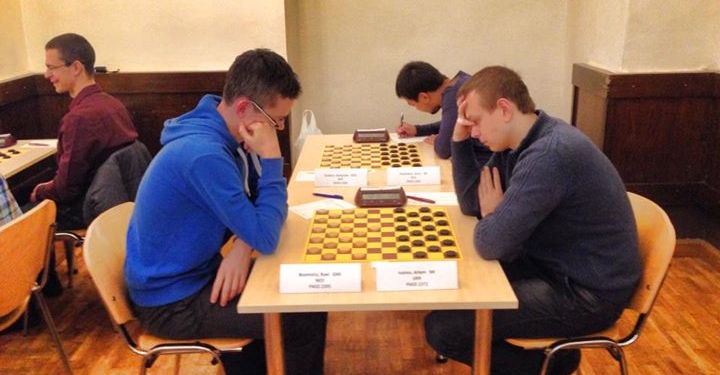 Впервые в истории Украины: международный гроссмейстер из Днепра стал чемпионом мира по быстрым шашкам