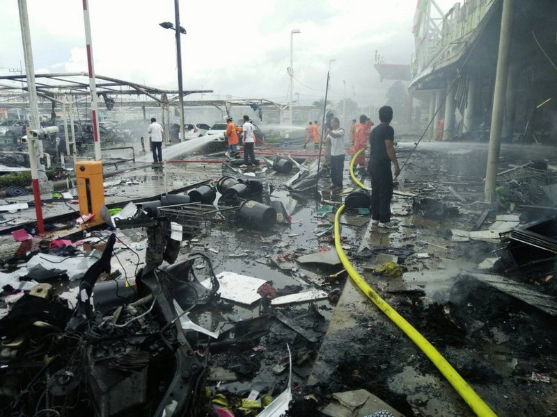На юге Таиланда в результате взрывов были ранены около 50 человек 1