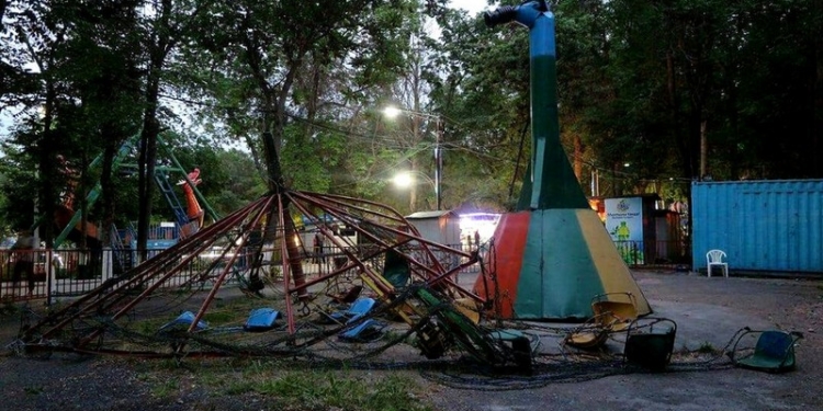 В киргизском городе рухнула карусель – 6 человек в больнице