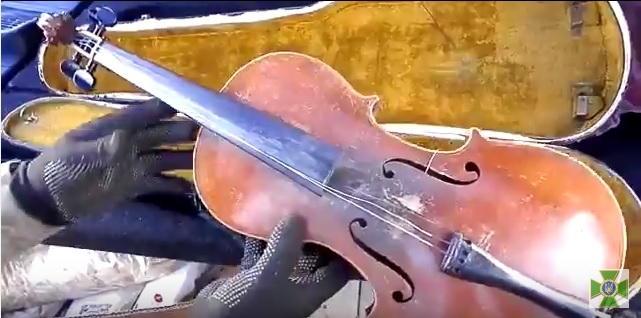 И зачем она боевикам? Из Украины на неподконтрольную донбасскую территорию пытались вывезти скрипку Страдивари