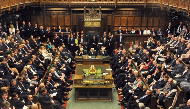В Англии распустили парламент