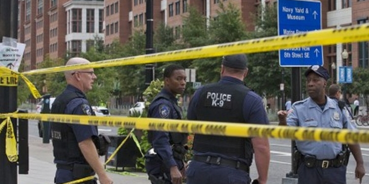 Перестрелка в США: 8 погибших