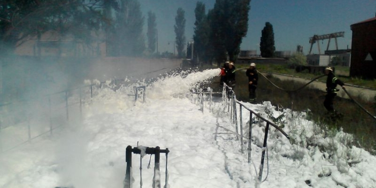 На николаевском предприятии жарко полыхал мазут