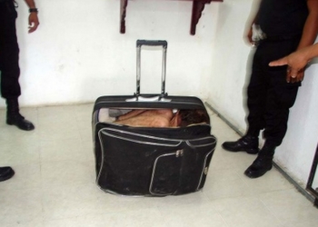 51-летний гражданин Украины пытался ввезти в Турцию свою 20-летнюю соотечественницу в чемодане