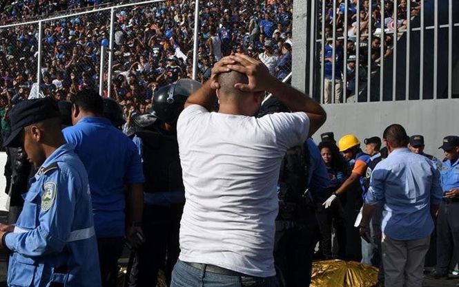 Давка на переполненном стадионе в Гондурасе: есть погибшие 1