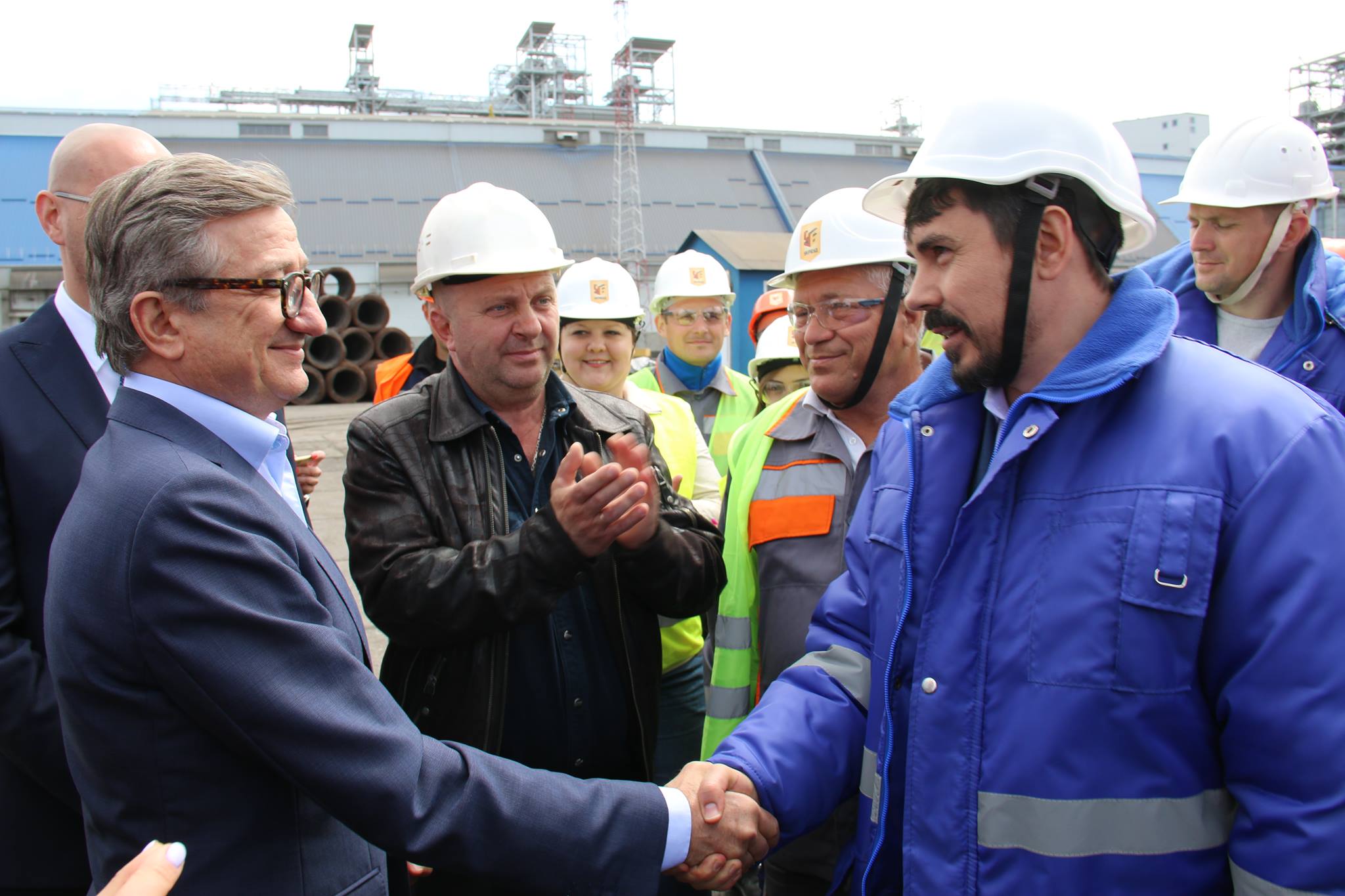 Сергей Тарута в Николаевском морпорту: “Мы будем рвать глотки всем, кто мешает вам работать”