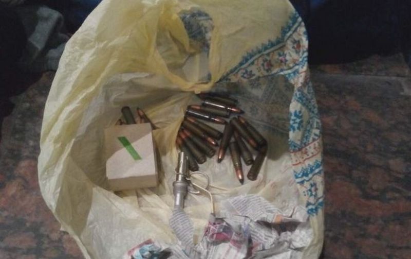 Во Львове на железнодорожном вокзале нашли сумку с боеприпасами 1