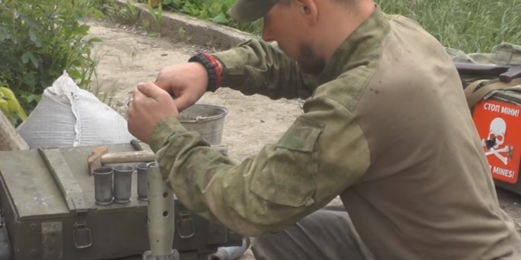 Окопное искусство. Какие сувениры делают наши бойцы на передовой