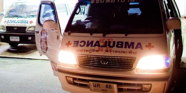 Самолет из Москвы на подлете к Бангкоку попал в зону турбулентности ясного неба, его подбросило на 100-200 метров. Много травмированных