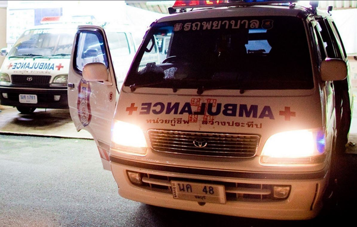 Самолет из Москвы на подлете к Бангкоку попал в зону турбулентности ясного неба, его подбросило на 100-200 метров. Много травмированных