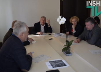 Депутаты хотят, чтобы чиновники мэрии предоставили алгоритм выдачи разрешения на проведение скандального гастрофестиваля под зданием Николаевского горсовета