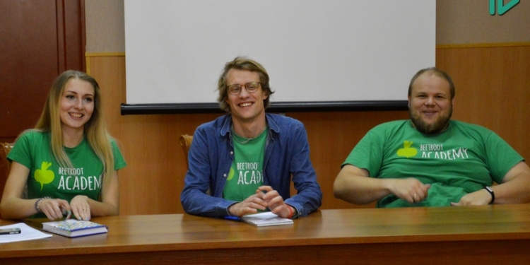 “В шаге от карьеры в IT”: Шведская Beetroot Academy приехала в Николаев