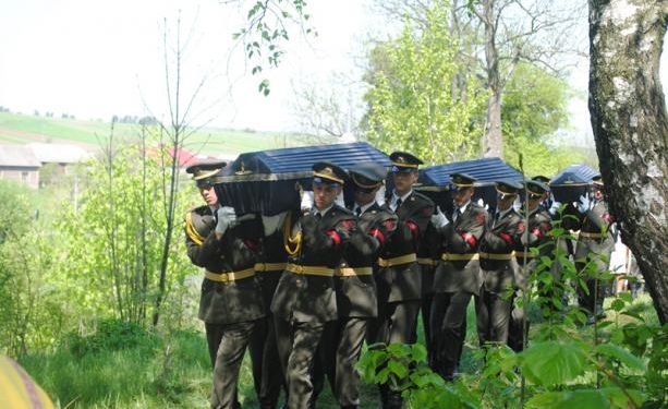На Львовщине торжественно перезахоронили бойцов Советской армии, погибших в 1944 году