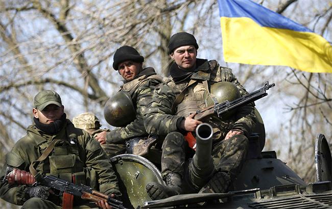 За прошедшие сутки в зоне АТО были ранены двое украинских военных 1