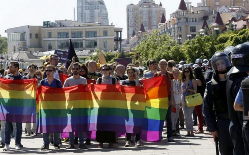 Премьер Канады Трюдо с семьей принял участие в параде ЛГБТ 1