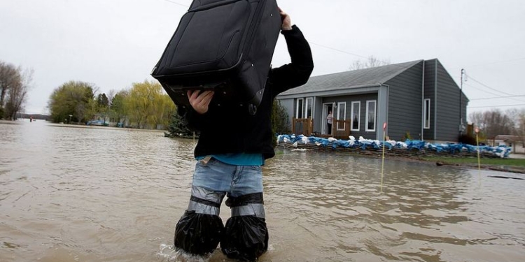В Канаде наводнение: эвакуировано 2 тысячи жителей, в Монреале введено ЧП