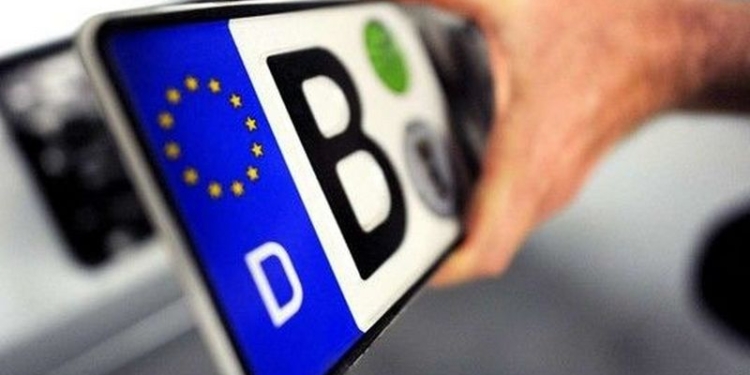 Кабмин решил взяться за автомобили с иностранной регистрацией