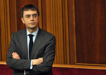 Огласите весь список, пожалуйста. Омелян пообещал за год отремонтировать 80 мостов