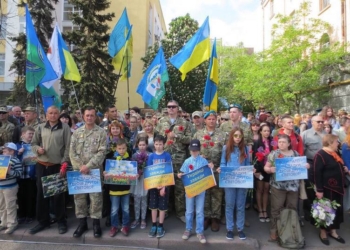 Один из лидеров николаевских АТОвцев обещает завтра попытаться мирно договорить с  агрессивными “афганцами”