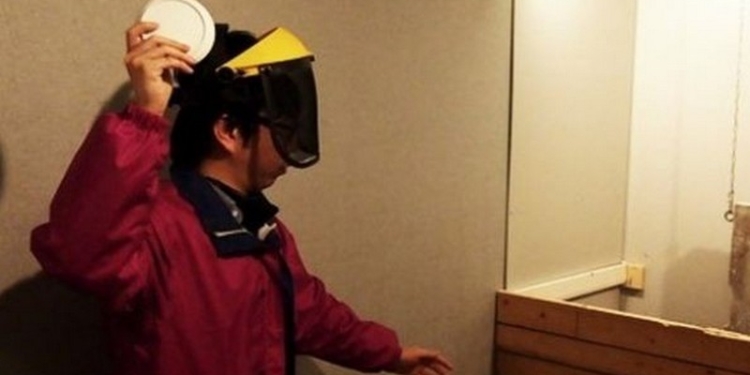 Бей посуду, я плачу! В Японии появился идеальный аттракцион для снятия стресса