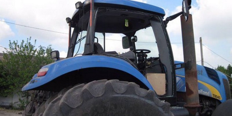 В зоне АТО трактор подорвался на мине – водитель отделался легкой контузией