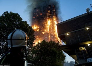 Количество погибших и пропавших без вести при пожаре в многоэтажке Grenfell Tower в Лондоне составляет не менее 79 человек