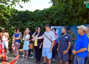 «Немедленно прекратить незаконное взимание денег на кортах «Спартака» – этого требуют родители юных спортсменов КДЮСШ, но областная власть их пока не слышит