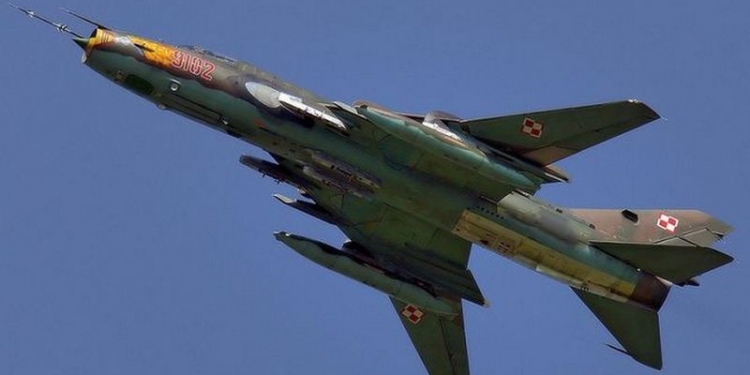 Коалиция по борьбе с Исламским государством, которую возглавляют США, сбила истребитель сирийских ВВС