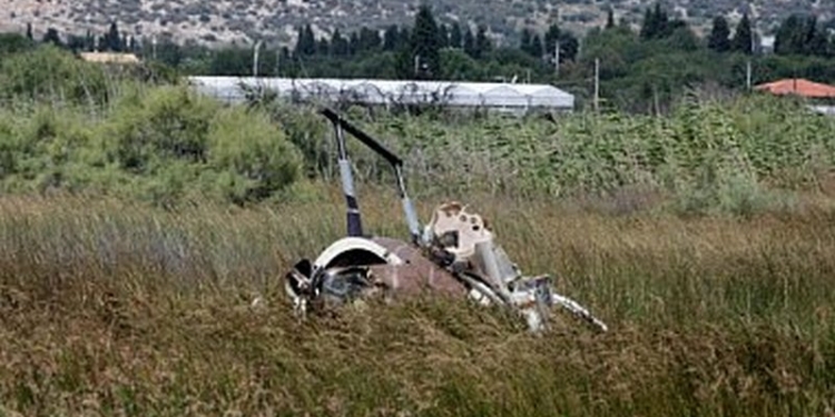 Задел провода: в Греции разбился вертолет