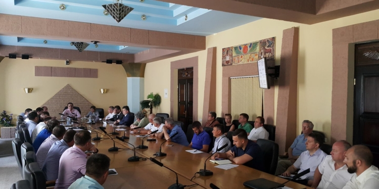 Укрзализныця предложила зернотрейдерам самим покупать зерновозы. И отдавать их в лизинг Укрзализныце