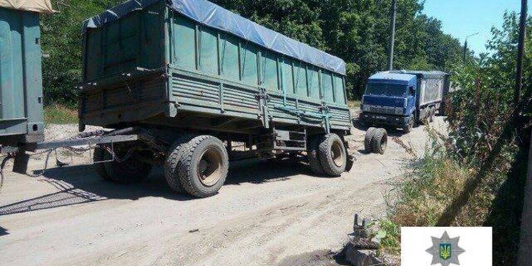 Вниманию водителей! В результате ДТП движение по ул.Турбинной в Николаеве заблокировано