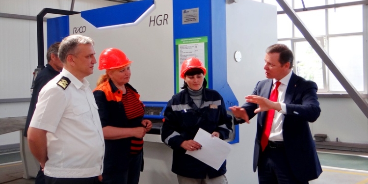 «Надо вернуть Николаеву славу города корабелов»: Олег Ляшко посетил судостроительный завод «НИБУЛОН»