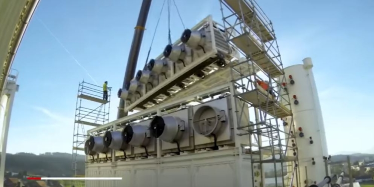 В Швейцарии запустили установку для “отлова” углекислого газа из воздуха