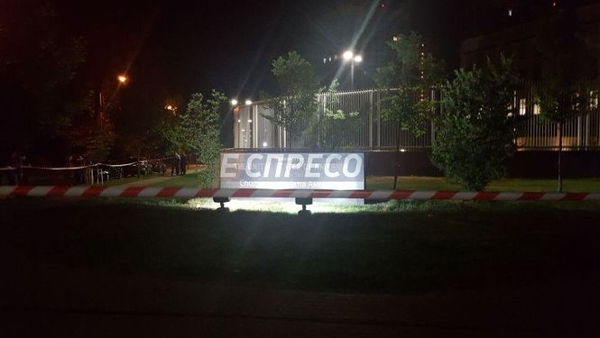 Взрыв на территории посольства США в Киеве. Причина пока неизвестна