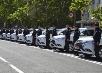 Полиция Николаевщины получила 18 новых гибридных кроссоверов Mitsubishi