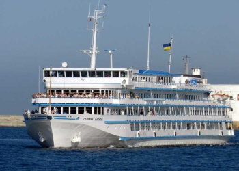 Угнали или сами? Украинский теплоход вышел из Вилково и не заходя в Одессу рванул в РФ