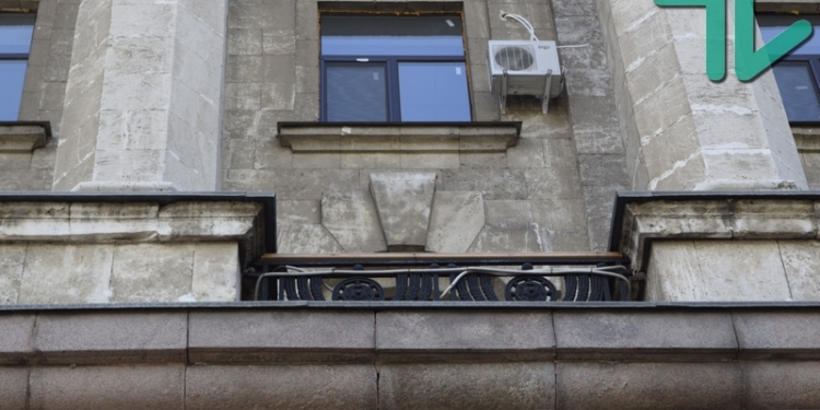 Сенкевич рассказал, как скрылся от полицейских приехавших вручать ему протокол о коррупции: «Через балкон я не перелазил»