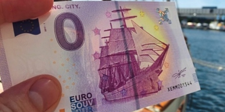 В Германии появилась банкнота номиналом ноль евро